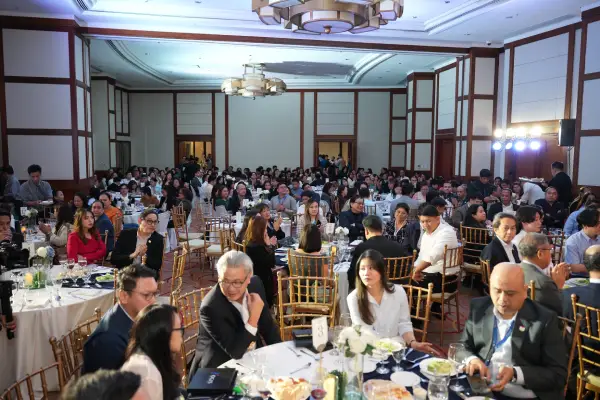 people in table
