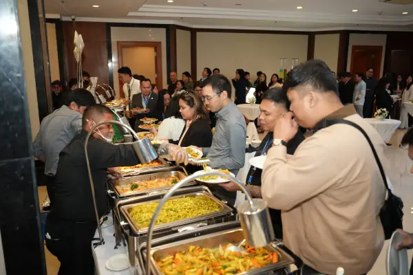 people in table